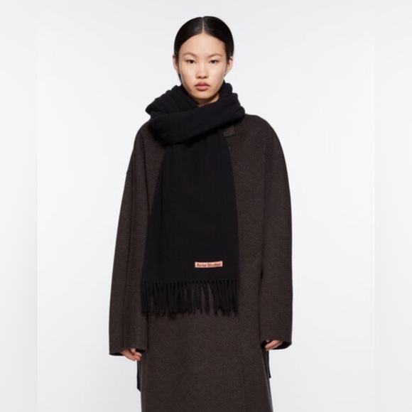 NWT Acne Studios wool scarf fringe (unisex) - Picture 2 of 9
